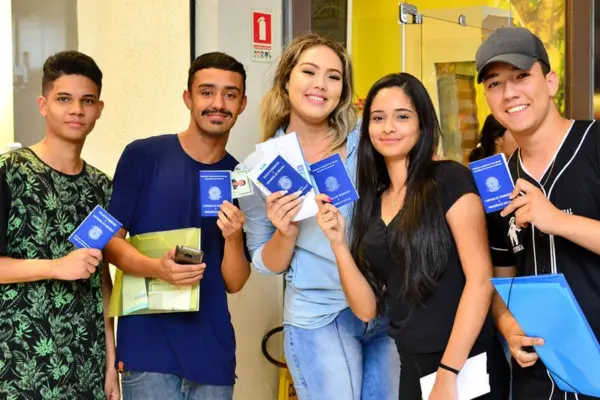 Programa Jovem Aprendiz: Conquiste seu Primeiro Emprego!